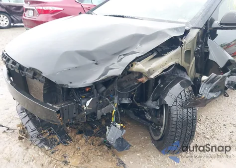 2018 Hyundai Elantra Value Edition z USA, uszkodzony, nr VIN 5NPD84LF2JH379377